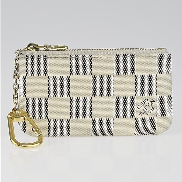 Louis Vuitton Accessories - 100 percent authentic Louis Vuitton cles